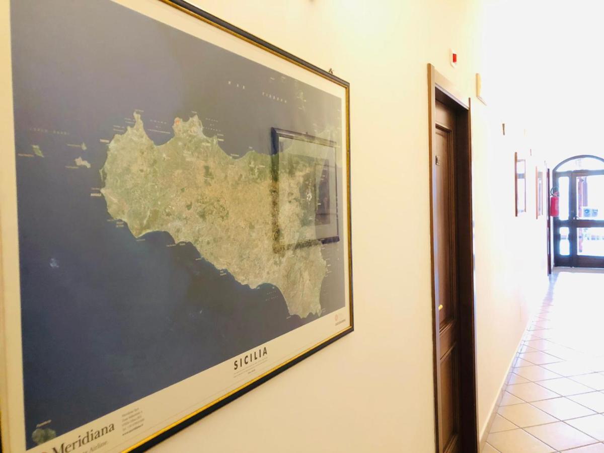 Santa Lucia Hotel Capo dʼOrlando Екстериор снимка