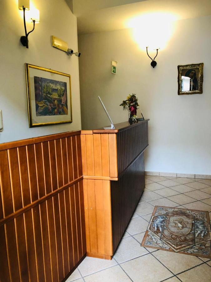 Santa Lucia Hotel Capo dʼOrlando Екстериор снимка