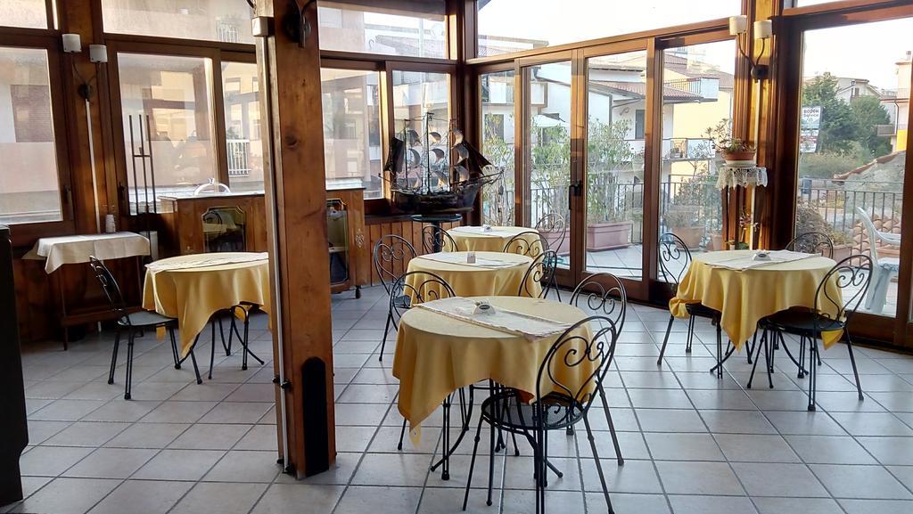 Santa Lucia Hotel Capo dʼOrlando Екстериор снимка